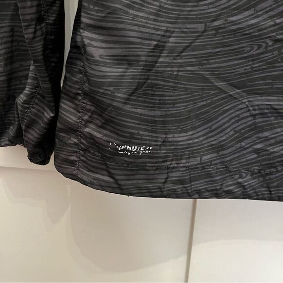 ASICS windbreaker black brine green grey zip up hooded size medium - Picture 4 of 7